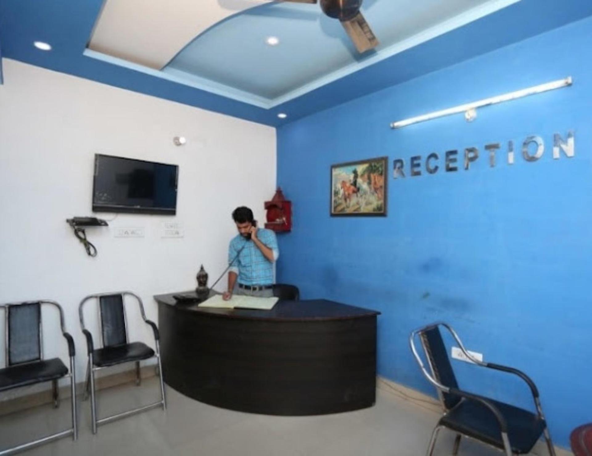Hotel S K Palace Lucknow , Best Hotel In Lucknow , Hotel In Transport Nagar Lucknow ,Budget Hotels In Lucknow Buitenkant foto